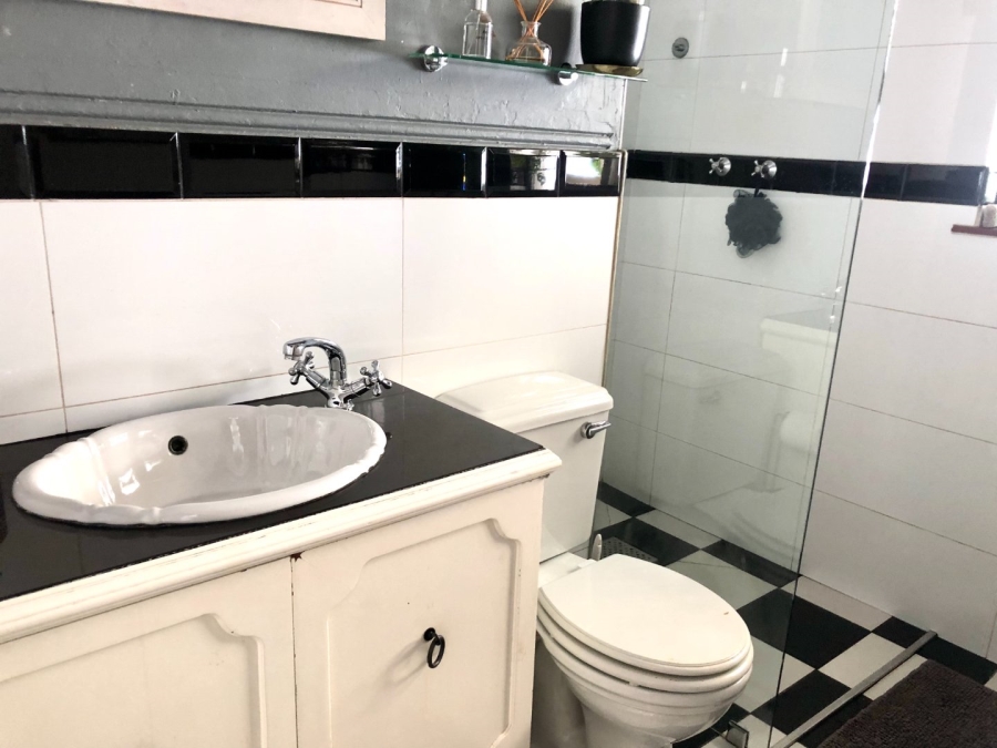 2 Bedroom Property for Sale in Rondebosch Western Cape